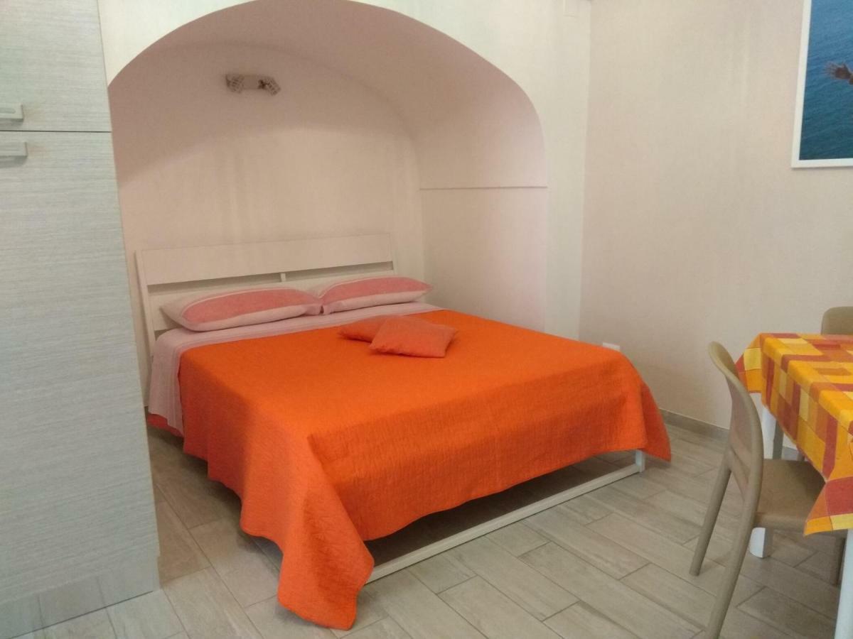 פולינאנו א מארה Giuamar Casa Vacanza מראה חיצוני תמונה